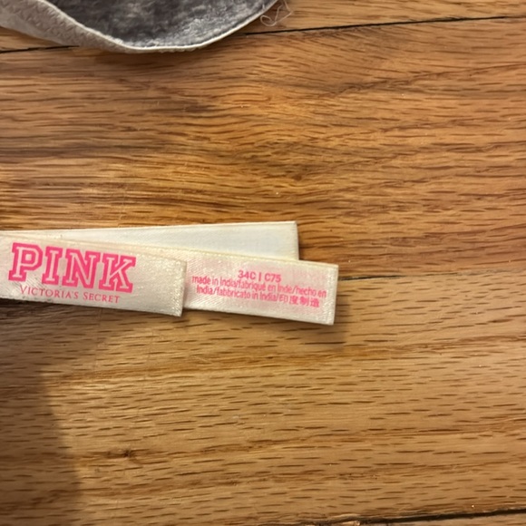 Pink bra - Picture 2 of 2